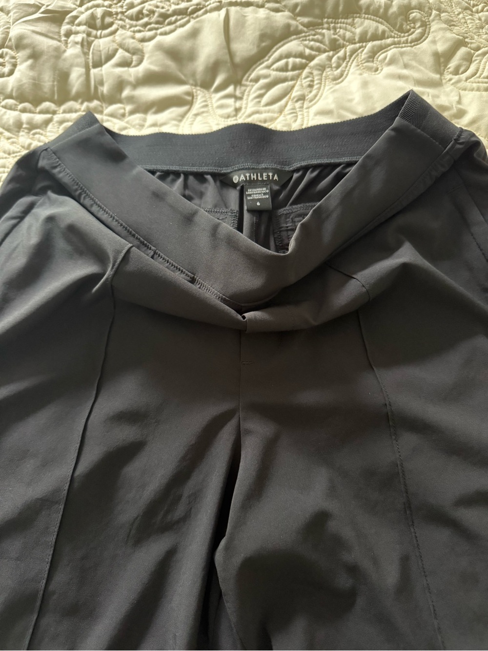Athleta Women’s Vienna Slim Black Performance Pants Size 6